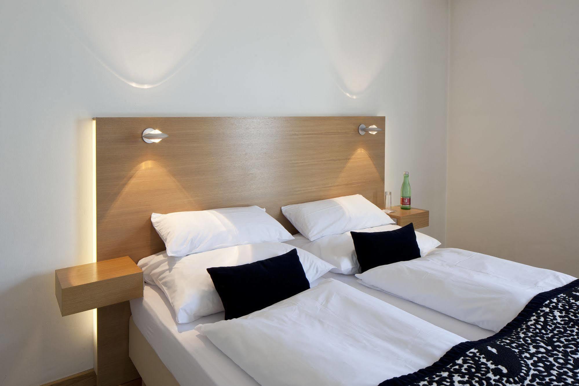 Hotel Ploberger Wels Esterno foto