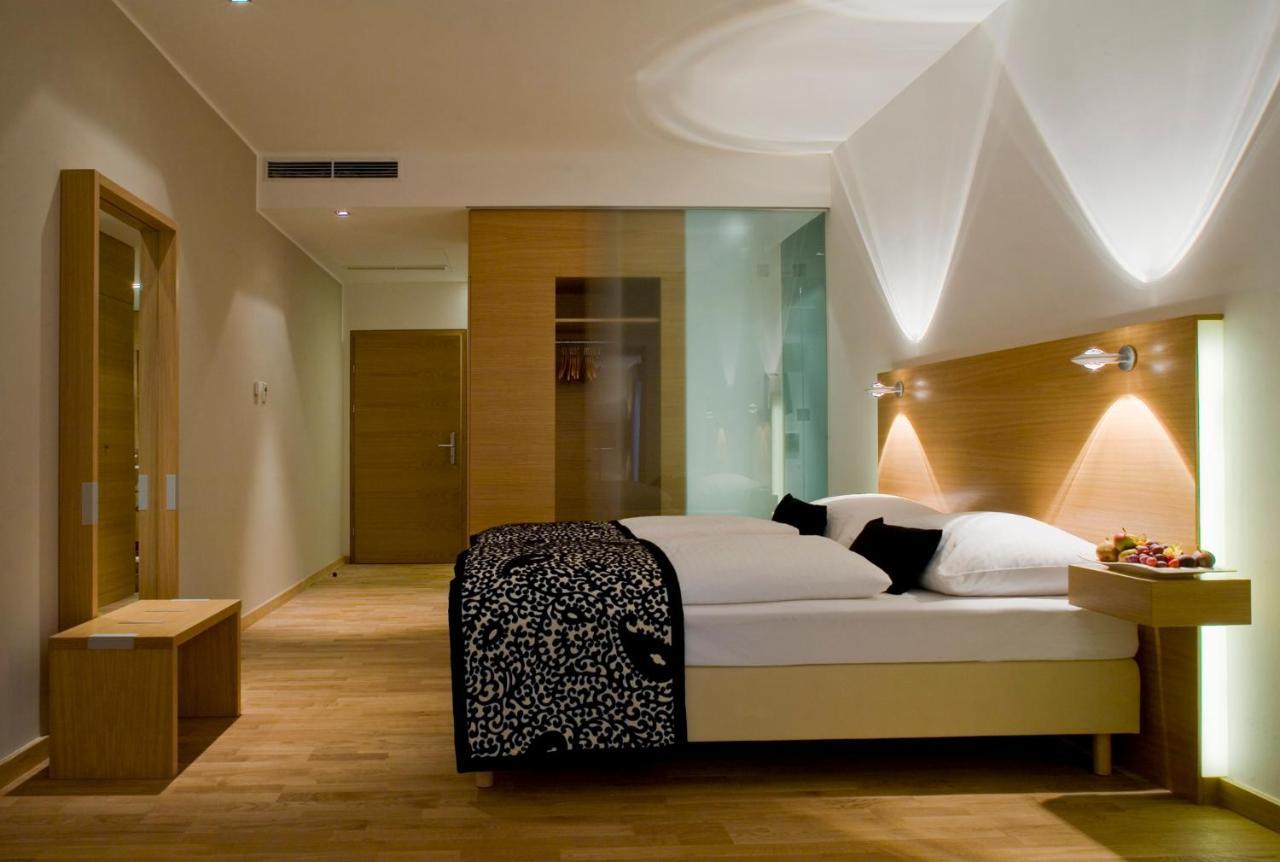 Hotel Ploberger Wels Esterno foto